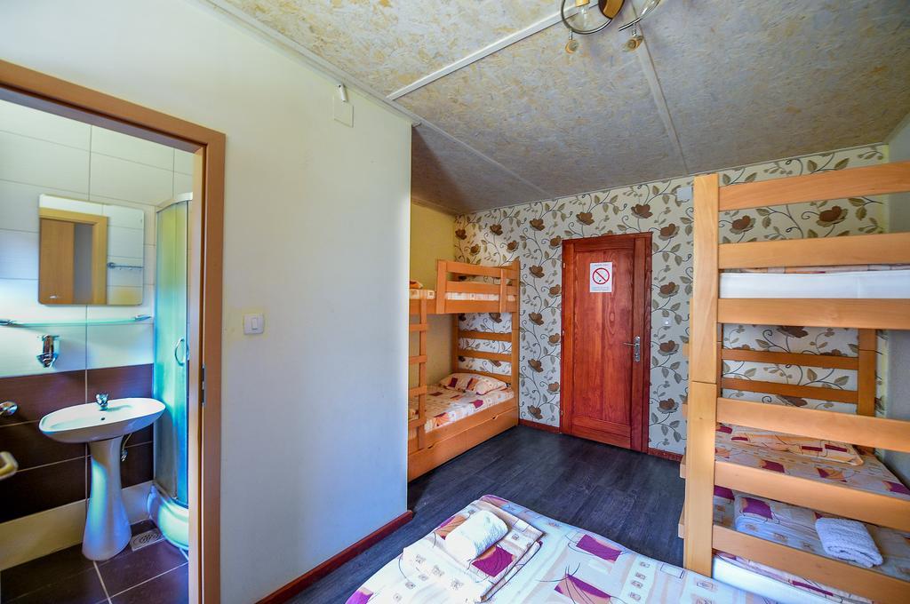San Art Floating Hostel & Apartments Belgrade Exterior photo