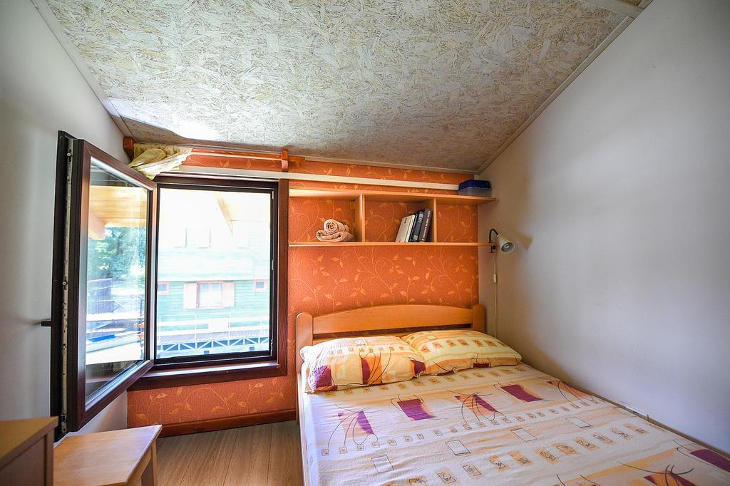San Art Floating Hostel & Apartments Belgrade Exterior photo